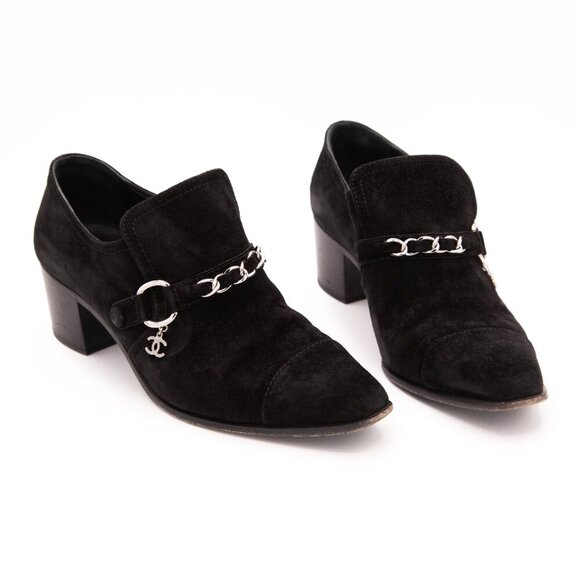CHANEL Black Mocassin heeled Loafer suede Calfskin CC logo charm w/ chain EU 40 - Picture 1 of 11